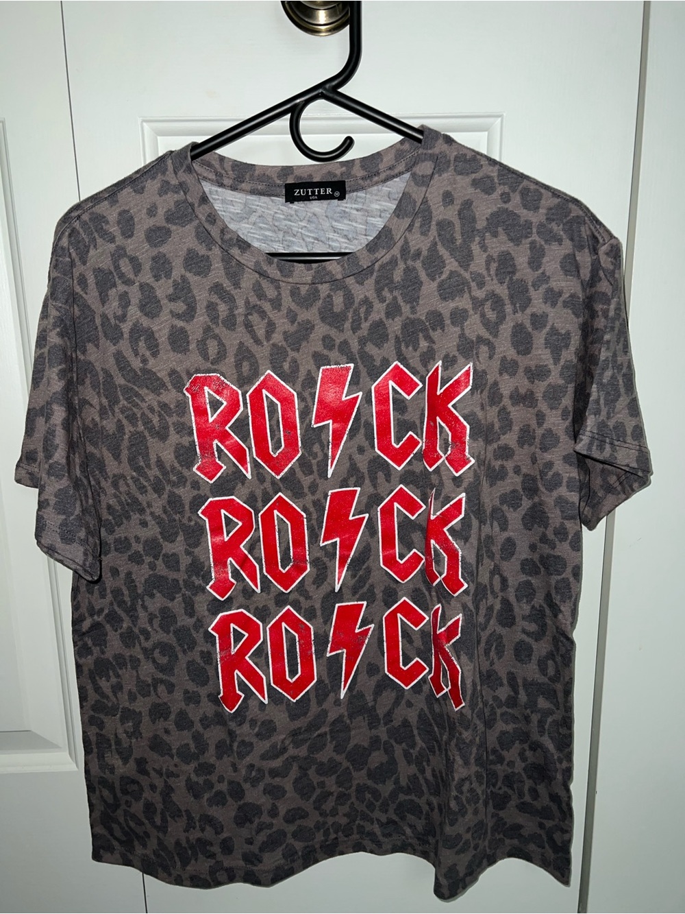 Zutter Leopard Print 'Rock' Graphic Tee - Red & Gray